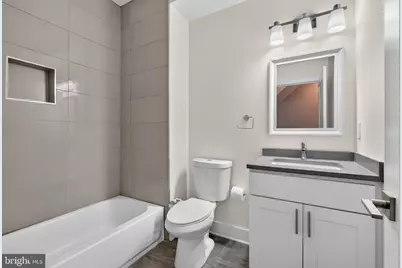 1227 Peters Street, Philadelphia, PA 19147 - Photo 9