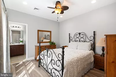 650 N 8th Street, Philadelphia, PA 19123 - Photo 17