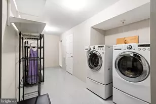 650 N 8th St, Philadelphia, PA 19123 - Photo 29
