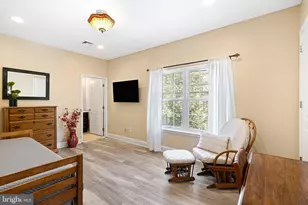 650 N 8th St, Philadelphia, PA 19123 - Photo 21