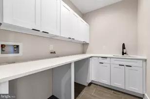 907 Emily St, Philadelphia, PA 19148 - Photo 17