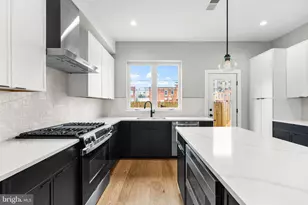 907 Emily St, Philadelphia, PA 19148 - Photo 9