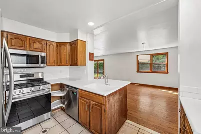 915 Lomond Lane, Philadelphia, PA 19128 - Photo 7
