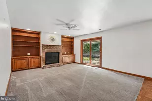 915 Lomond Ln, Philadelphia, PA 19128 - Photo 13