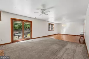 915 Lomond Ln, Philadelphia, PA 19128 - Photo 15