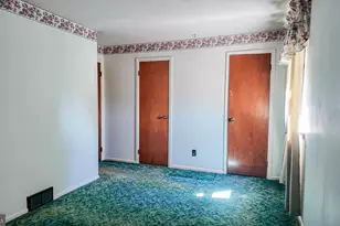 9922 S Canterbury Rd, Philadelphia, PA 19114 - Photo 19