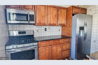 9922 S Canterbury Road, Philadelphia, PA 19114 - Photo 5