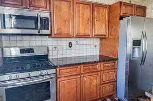 9922 S Canterbury Rd, Philadelphia, PA 19114 - Photo 5