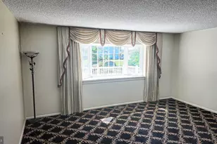 9922 S Canterbury Rd, Philadelphia, PA 19114 - Photo 11