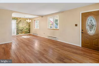 9818 Woodfern Road, Philadelphia, PA 19115 - Photo 7