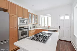 2322 Fitzwater St, Philadelphia, PA 19146 - Photo 11