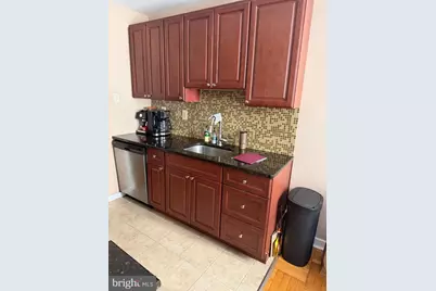 2601 Pennsylvania Avenue #325, Philadelphia, PA 19130 - Photo 3
