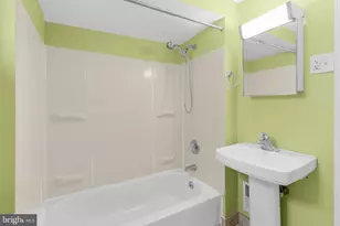 2041 E Arizona St, Philadelphia, PA 19125 - Photo 19
