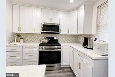 2026 S Newkirk Street, Philadelphia, PA 19145 - Photo 17