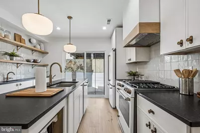 1011 Mountain Street, Philadelphia, PA 19148 - Photo 21