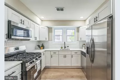 5734 Harbison Avenue, Philadelphia, PA 19135 - Photo 9