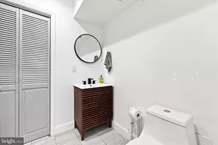 2012 Watkins St, Philadelphia, PA 19145 - Photo 17