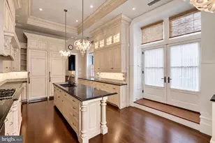 2015 Delancey Pl, Philadelphia, PA 19103 - Photo 17
