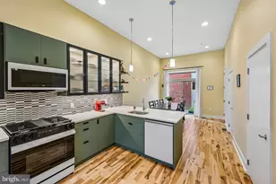 919 N 5th St, Philadelphia, PA 19123 - Photo 3