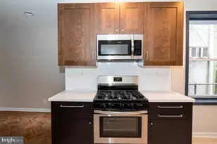 5729 Broomall St, Philadelphia, PA 19143 - Photo 5