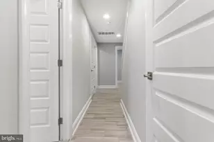 1419 Poplar St, Philadelphia, PA 19130 - Photo 17