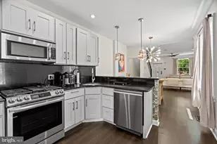 842 N 28th St, Philadelphia, PA 19130 - Photo 9