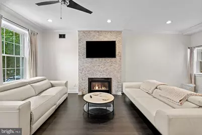 842 N 28th Street, Philadelphia, PA 19130 - Photo 3