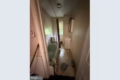 2329 N Van Pelt Street, Philadelphia, PA 19132 - Photo 9