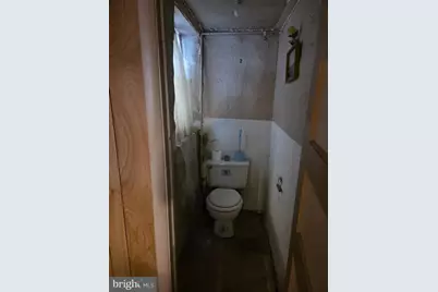 1724 Roselyn Street, Philadelphia, PA 19141 - Photo 17
