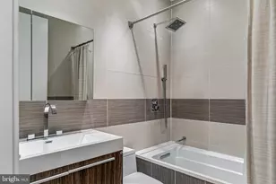 2053 Pemberton St, Philadelphia, PA 19146 - Photo 13