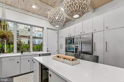 2053 Pemberton Street, Philadelphia, PA 19146 - Photo 7