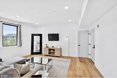 1801 Fairmount Avenue #UNIT 303, Philadelphia, PA 19130 - Photo 3