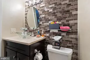 56004 Delaire Landing Rd, Philadelphia, PA 19114 - Photo 33
