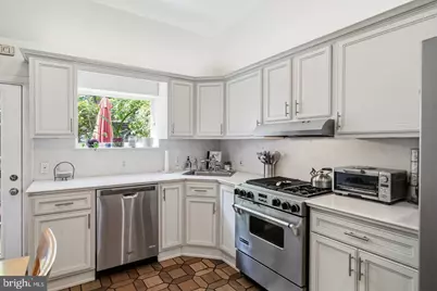 610 Pine Street, Philadelphia, PA 19106 - Photo 9