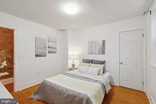 1305 Spruce St, Philadelphia, PA 19107 - Photo 17
