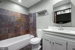 2105 E Susquehanna Ave, Philadelphia, PA 19125 - Photo 19