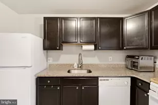 2512 S Philip St, Philadelphia, PA 19148 - Photo 13
