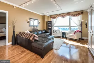 717 S Chris Columbus Blvd, Philadelphia, PA 19147 - Photo 9