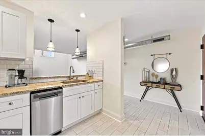 627 N 18th Street #103, Philadelphia, PA 19130 - Photo 3
