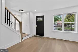1315 Ogden Ct, Philadelphia, PA 19123 - Photo 5