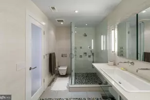 449 N 13th St, Philadelphia, PA 19123 - Photo 19