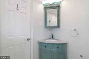 7929 Rugby St, Philadelphia, PA 19150 - Photo 21