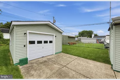 9325 Trout Road, Philadelphia, PA 19115 - Photo 25