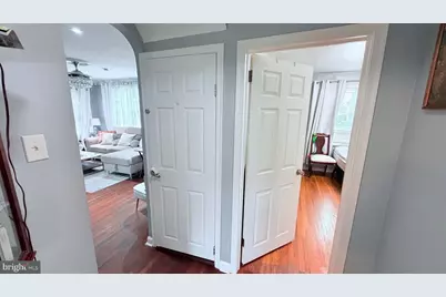 7320 Hasbrook Avenue, Philadelphia, PA 19111 - Photo 11