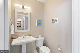 210 S 25th St, Philadelphia, PA 19103 - Photo 7