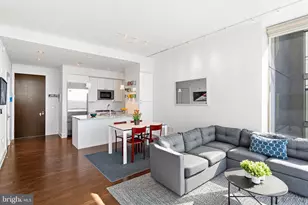 210 S 25th St, Philadelphia, PA 19103 - Photo 9