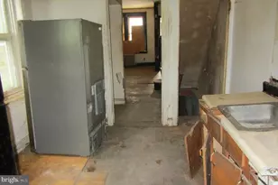 1545 Dyre St, Philadelphia, PA 19124 - Photo 9
