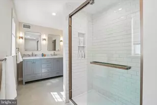 2045 Waverly St, Philadelphia, PA 19146 - Photo 21