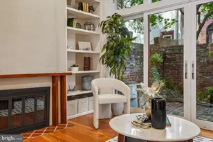 2045 Waverly St, Philadelphia, PA 19146 - Photo 5