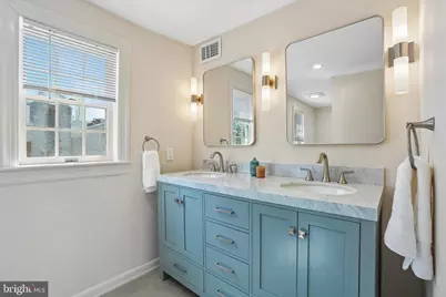 2045 Waverly Street, Philadelphia, PA 19146 - Photo 19